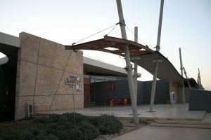 https://mkt.visitajordania.com/jordania/public/img-blog/2018/11/1280px-Children_Museum_Amman_1-300x200.jpg