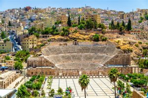 https://mkt.visitajordania.com/jordania/public/img-blog/2018/12/amman-jordan-c8a3fa76e154-1-300x200.jpg