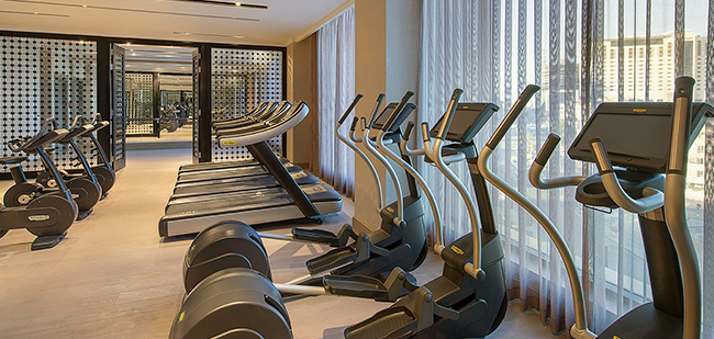 https://mkt.visitajordania.com/jordania/public/img-blog/2019/12/ST-REGIS-GYM.jpg