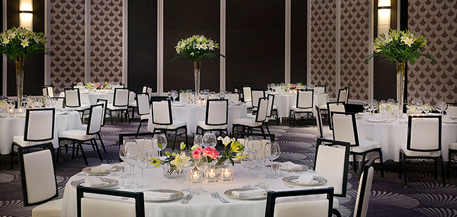 https://mkt.visitajordania.com/jordania/public/img-blog/2019/12/ST-REGIS-RESTAURANT.jpg