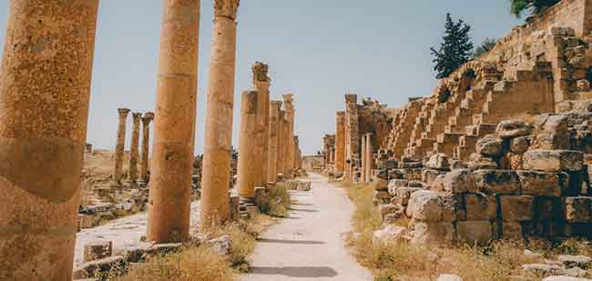 https://mkt.visitajordania.com/jordania/public/img-blog/2020/03/jerash-10.jpg
