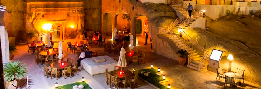 https://mkt.visitajordania.com/jordania/public/img-blog/2021/04/6-guia-petra.jpg