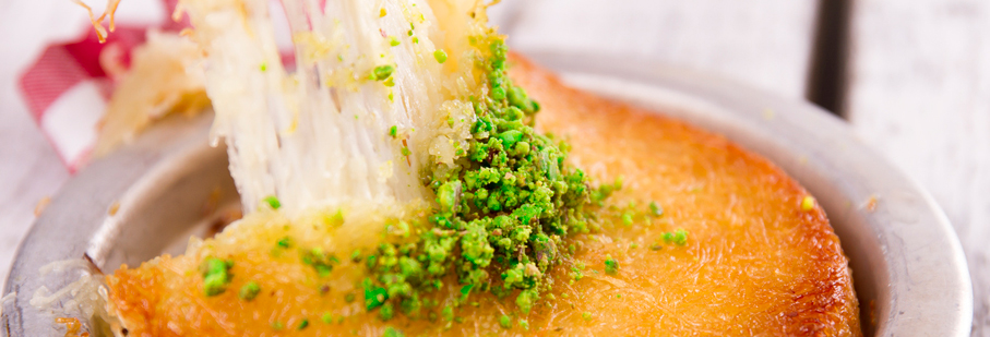 https://mkt.visitajordania.com/jordania/public/img-blog/2021/04/kanafeh-guia-amman.jpg