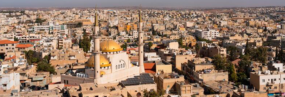 https://mkt.visitajordania.com/jordania/public/img-blog/2021/10/interior-3—madaba.jpg