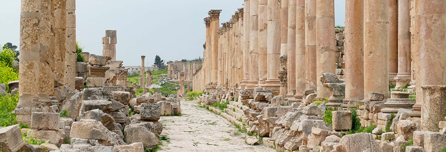 https://mkt.visitajordania.com/jordania/public/img-blog/2021/11/interior-jerash—que-hacer-en-jordania.jpg