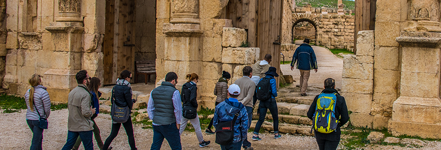 https://mkt.visitajordania.com/jordania/public/img-blog/2022/06/jerash-jordan-pass.jpg