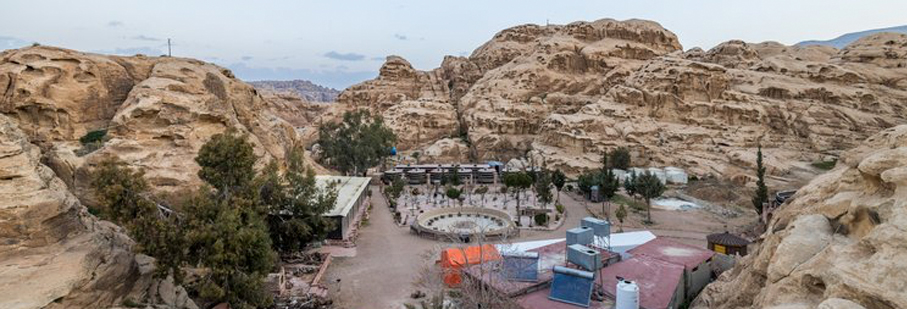 https://mkt.visitajordania.com/jordania/public/img-blog/2022/07/4-beduinos-en-jordania.jpg