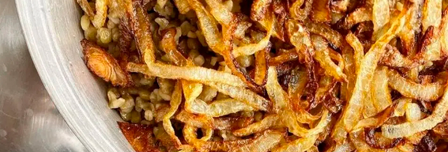 https://mkt.visitajordania.com/jordania/public/img-blog/2022/08/13-gastronomia-de-jordania.jpg