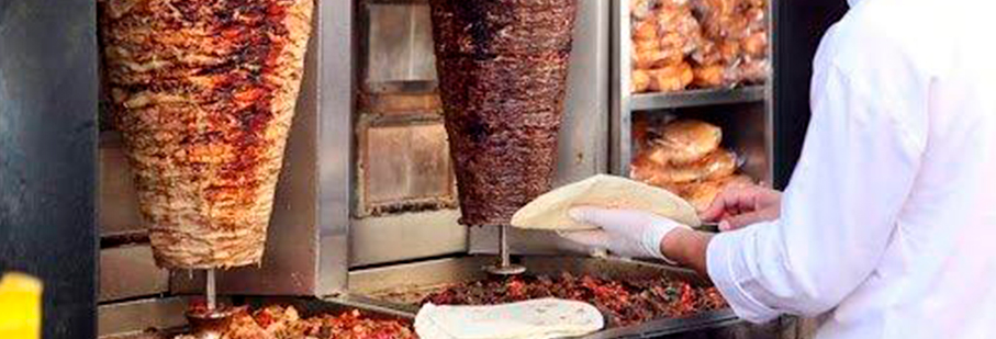 https://mkt.visitajordania.com/jordania/public/img-blog/2022/08/9-gastronomia-de-jordania.jpg