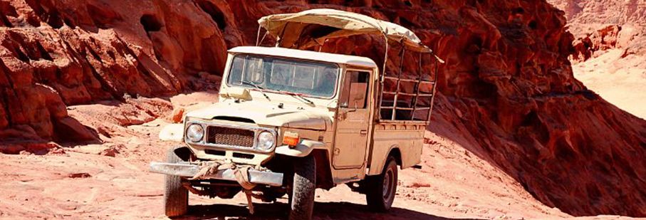 https://mkt.visitajordania.com/jordania/public/img-blog/2023/03/5-que-hacer-en-wadi-rum.jpg