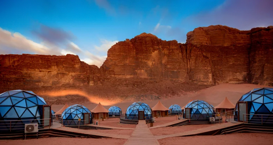 https://mkt.visitajordania.com/jordania/public/img-blog/2023/04/wadi-rum-aqaba-en-jordania.jpg