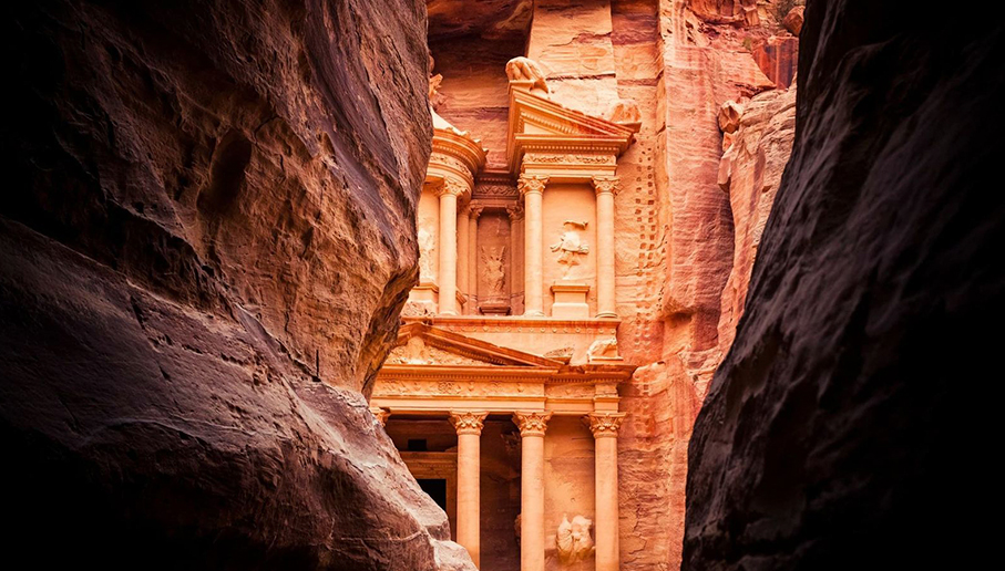 https://mkt.visitajordania.com/jordania/storage/app/public/images/64c16fa8909d1_2-senderismo-en-jordania.jpg