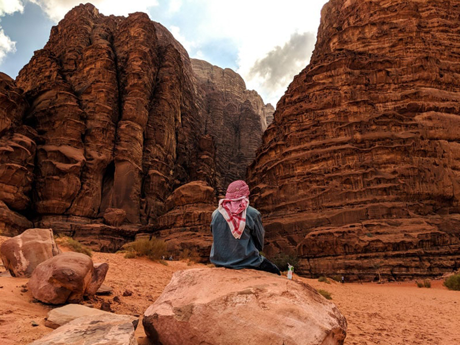 https://mkt.visitajordania.com/jordania/storage/app/public/images/64d3d63cc5605_2-wadi-rum-el-desierto-del-valle-de-la-luna.jpg