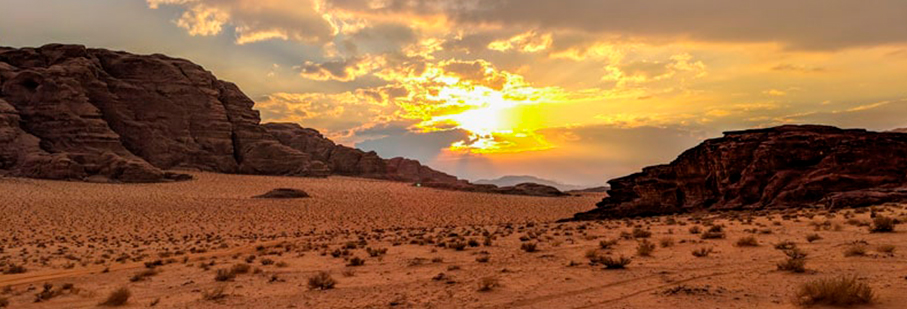 https://mkt.visitajordania.com/jordania/storage/app/public/images/64d3d7a2b5898_4-wadi-rum-el-desierto-del-valle-de-la-luna.jpg