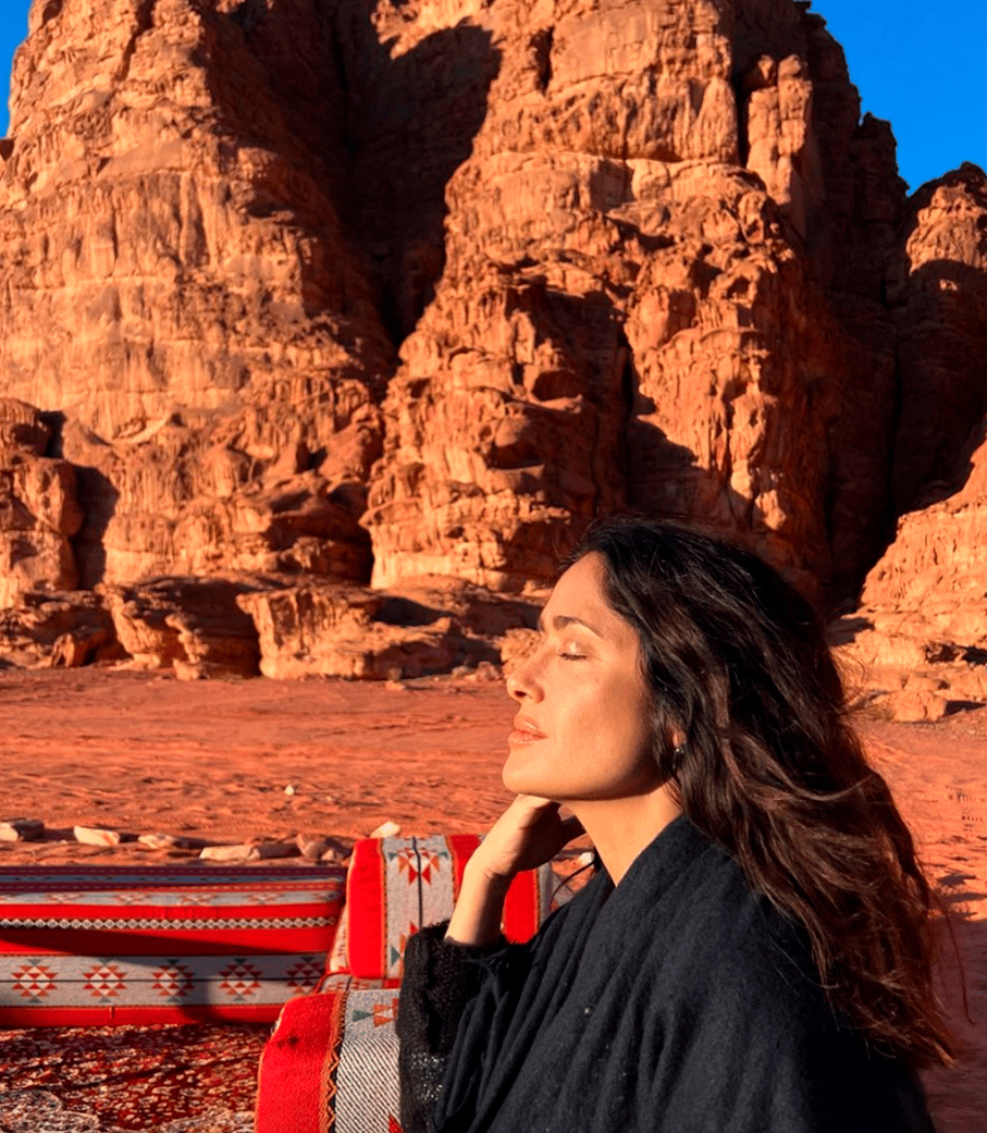 https://mkt.visitajordania.com/jordania/storage/app/public/images/64dbb19972d96_3-ophra-winfrey-visita-jordania.jpg