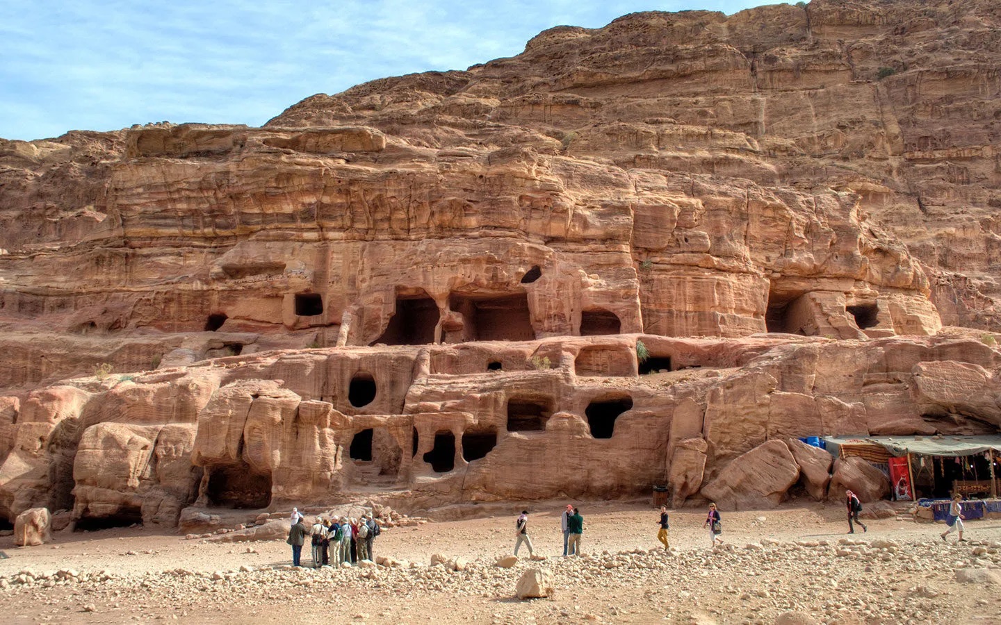 https://mkt.visitajordania.com/jordania/storage/app/public/images/64dbe607dca71_foto-4-tumbas-reales.jpg
