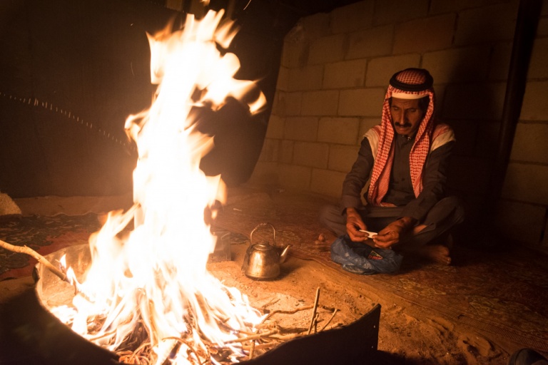 https://mkt.visitajordania.com/jordania/storage/app/public/images/64dd39c99a40e_best-luxury-desert-camps-in-wadi-rum-jordan-bedouin-firelight-768x512.jpeg