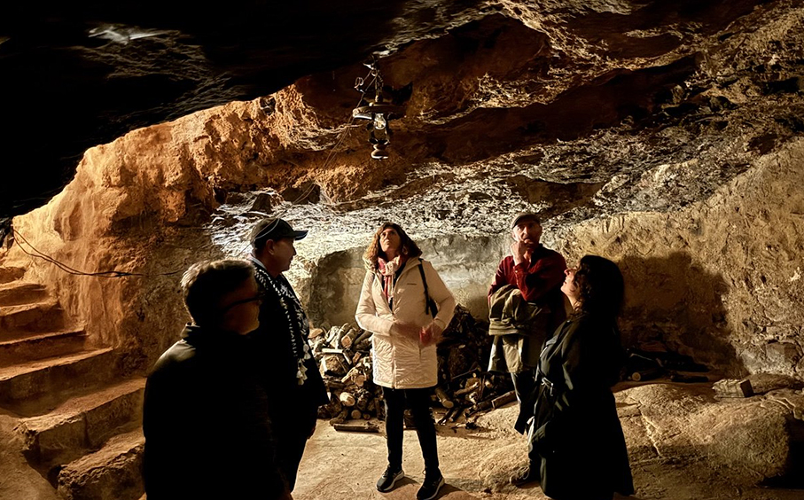 https://mkt.visitajordania.com/jordania/storage/app/public/images/_65f9fc212aa24.jpg