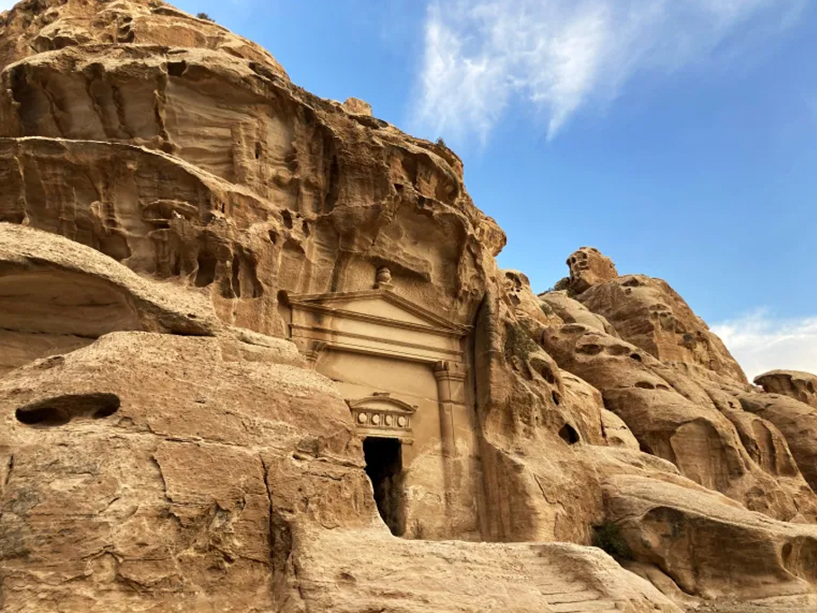 https://mkt.visitajordania.com/jordania/storage/app/public/images/_6848cf5a4f957.jpg