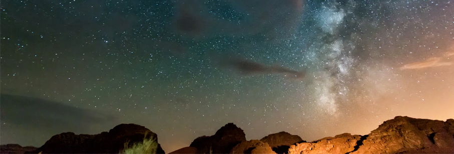 Imagen post: Wadi Rum: La magia del desierto bajo las estrellas
