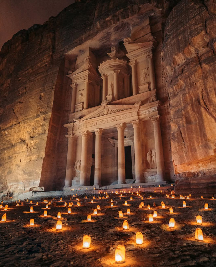 https://mkt.visitajordania.com/jordania/storage/app/public/images/_68f032b5ee113.jpg