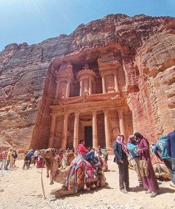 https://mkt.visitajordania.com/jordania/storage/app/public/images/foto-1.png